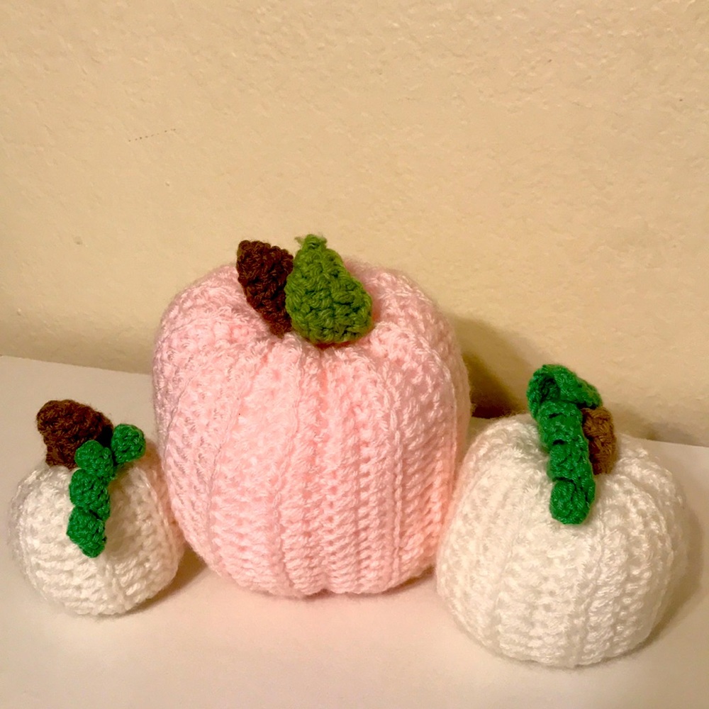 Crochet 🧶 pumpkins. Sold as a set. One small, one medium, one large.